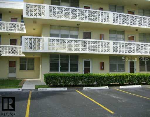 4885 1st STREET UNIT 105 St Petersburg, FL 33703