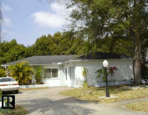 2327 Newton DRIVE Palm Harbor, FL 34683