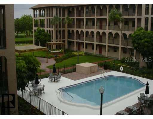 6100 Gulfport UNIT 313 St. Petersburg, FL 33707