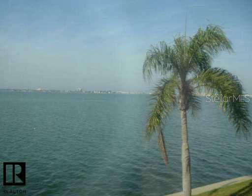 5900 Shore BOULEVARD UNIT 202 Gulfport, FL 33707