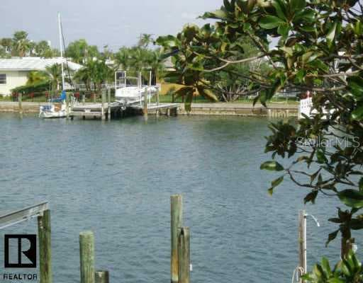 325 Island WAY UNIT 109 Clearwater, FL 33767