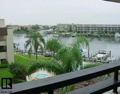 106 1st STREET E UNIT 305 Tierra Verde, FL 33715