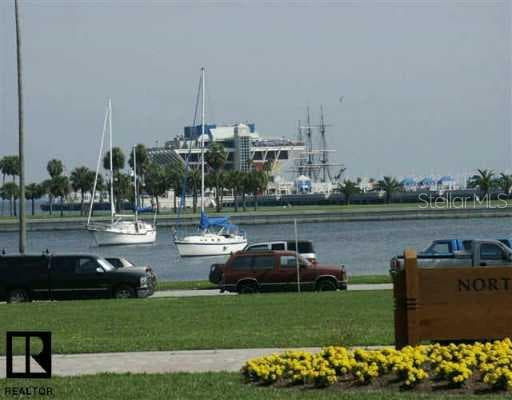 300 Beach DRIVE NE UNIT 2504 St Petersburg, FL 33701