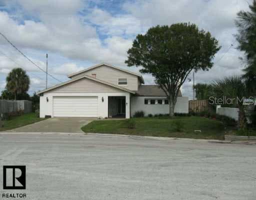 5835 Mariner Tampa, FL 33609