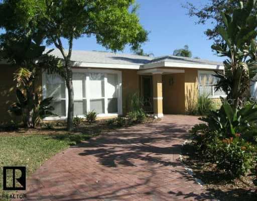 1896 Sailfish ROAD S St Petersburg, FL 33707