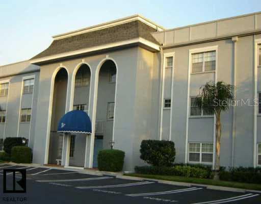 701 Poinsettia ROAD UNIT 204 Bellaire, FL 33756