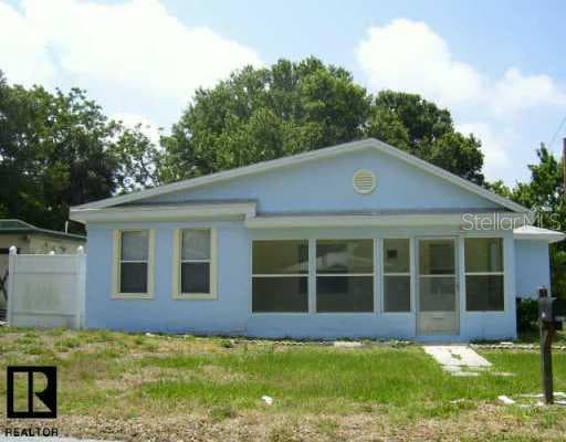 1021 13th AVENUE NW Largo, FL 33770