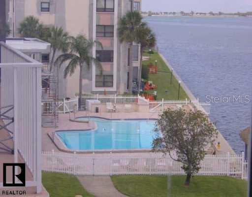 300 Woodette DRIVE UNIT 402 Dunedin, FL 34698