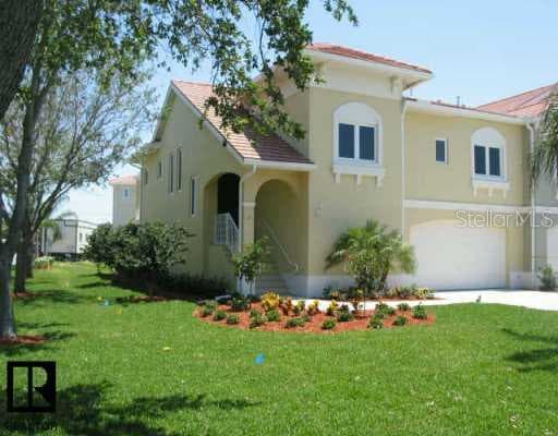 2 Lincoln AVENUE S St. Petersburg, FL 33711