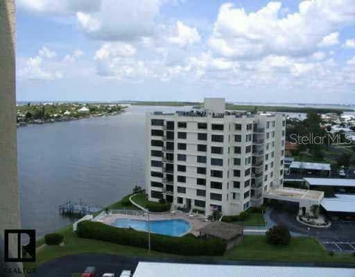 736 Island WAY UNIT 1001 Clearwater, FL 33767