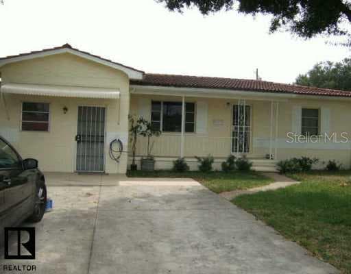 2426 36th St Petersburg, FL 33713