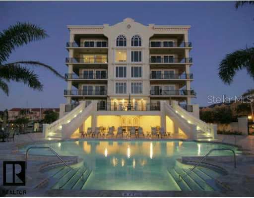 202 Windward UNIT 305 Clearwater, FL 33767