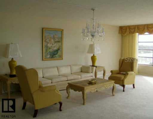 634 Edgewater DRIVE UNIT 744