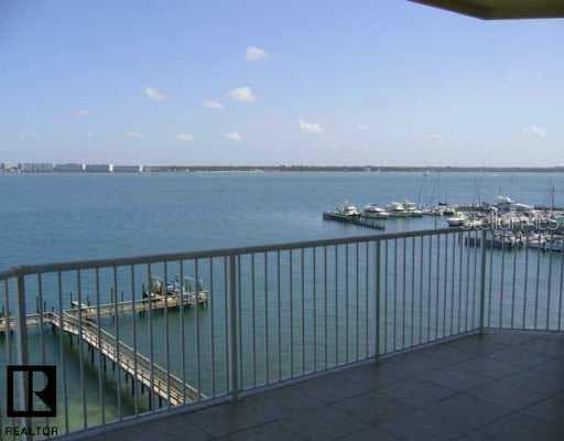 6025 Sun UNIT 501 St. Petersburg, FL 33715