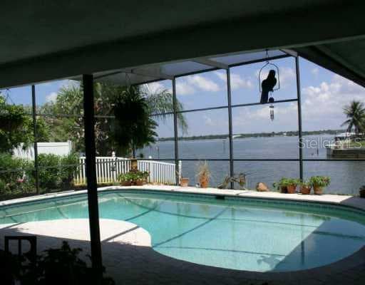 4333 48th AVENUE S St Petersburg, FL 33711