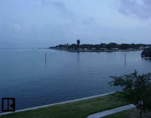 5256 Beach DRIVE SE St Petersburg, FL 33705
