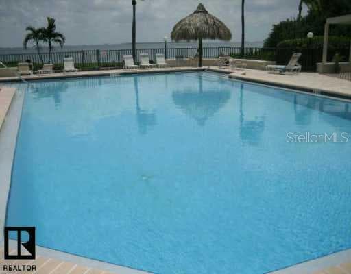 6372 Palma Del Mar BOULEVARD UNIT 904 St. Petersburg, FL 33715