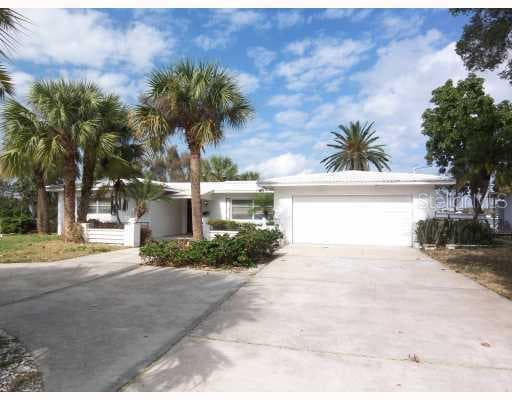 261 Bayview DRIVE NE St Petersburg, FL 33704