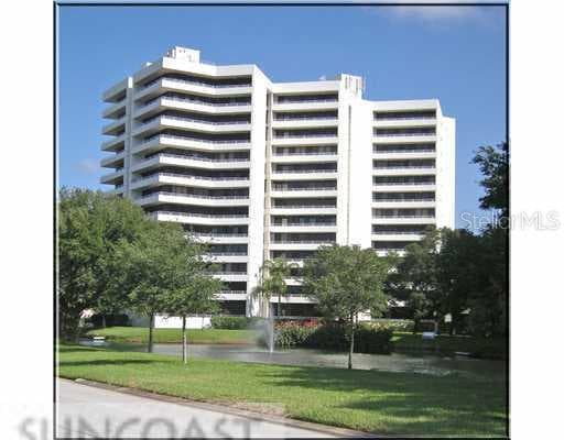 5950 Pelican Bay PLAZA S UNIT 402 Gulfport, FL 33707