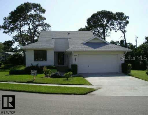 1023 Lake Avoca PLACE Tarpon Springs, FL 34689