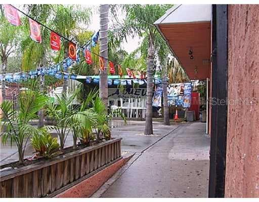 1703 E 8TH AVENUE TAMPA, FL 33605