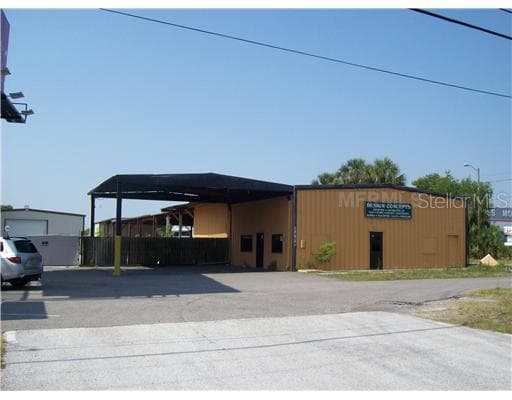 4404 W HILLSBOROUGH AVENUE TAMPA, FL 33614