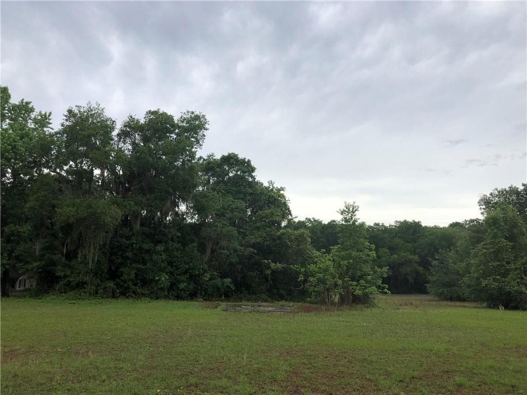 9891 S FLORIDA AVENUE FLORAL CITY, FL 34436