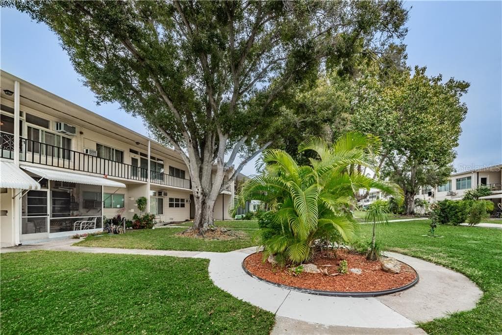 4001 58TH STREET N UNIT 23C KENNETH CITY, FL 33709