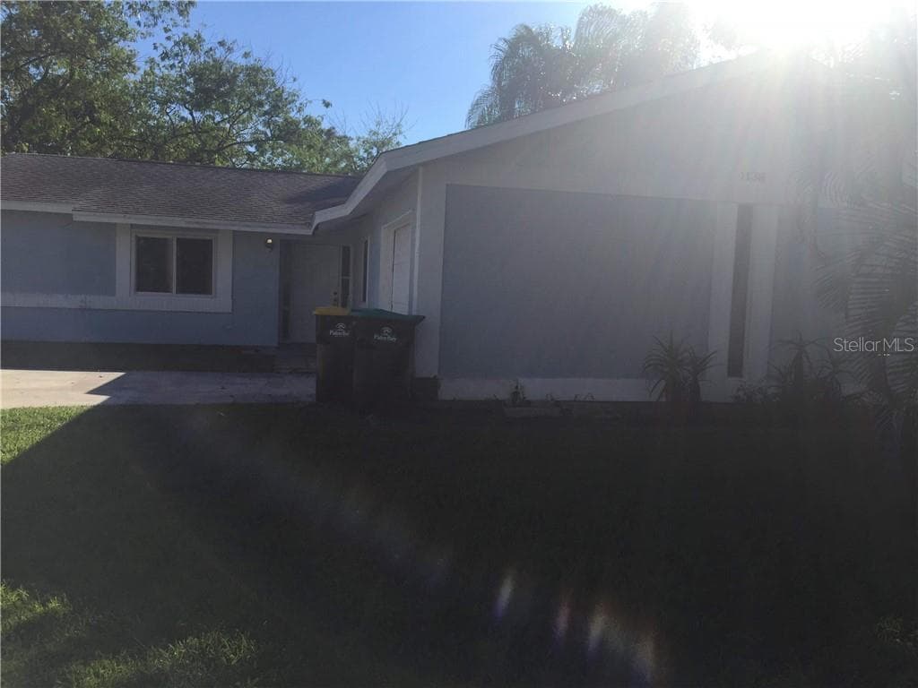1136 LYNRIDGE LANE NE PALM BAY, FL 32907