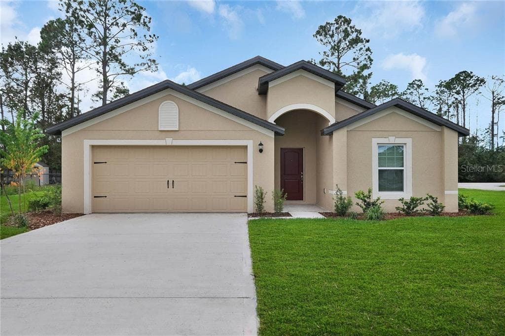 800 DESMOINES PLACE POINCIANA, FL 34759