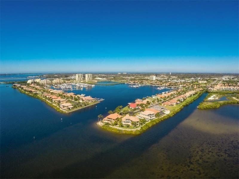 202 12TH AVENUE E PALMETTO, FL 34221