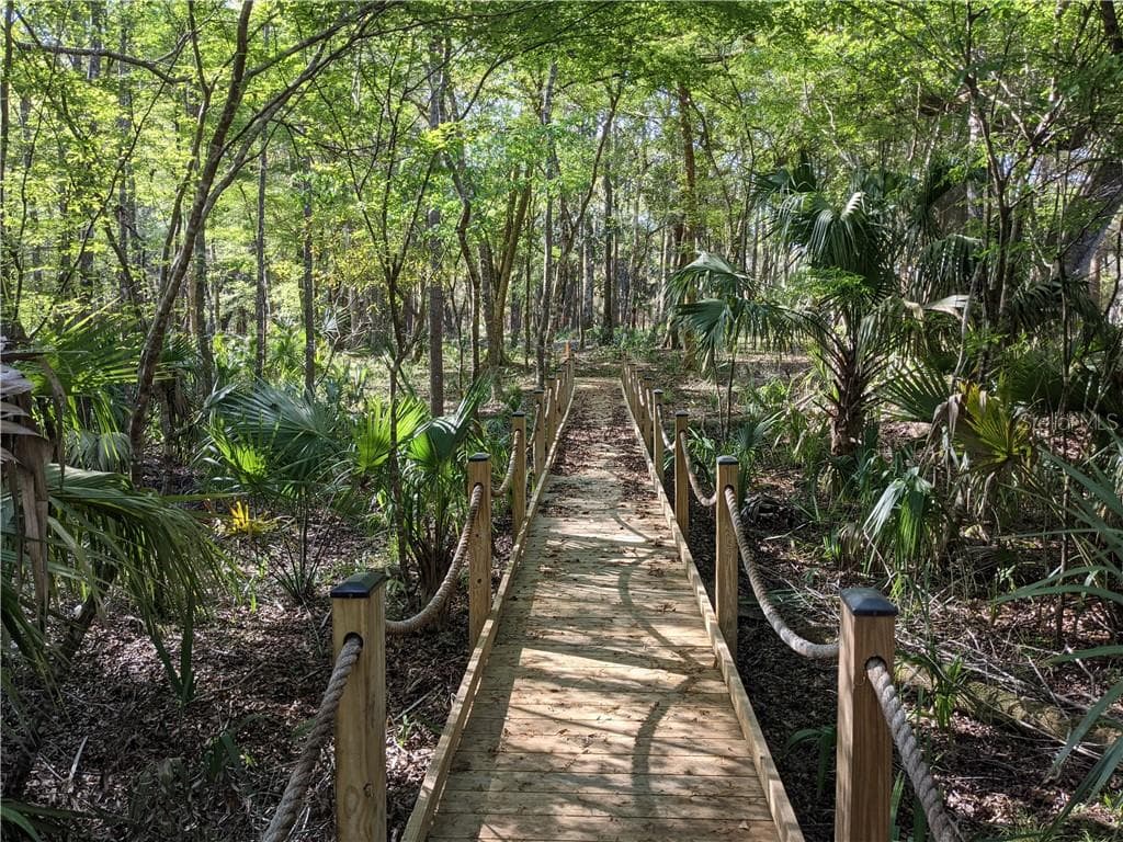 13651 W FOSS GROVES PATH INGLIS, FL 34449