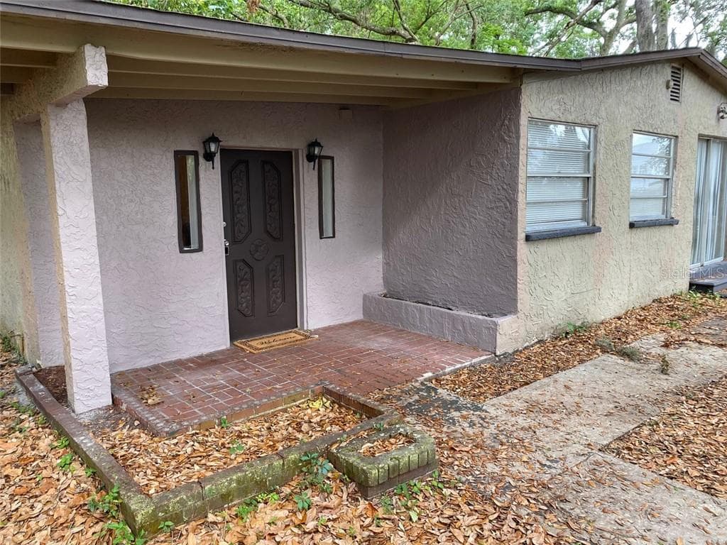 3910 E FERN STREET TAMPA, FL 33610