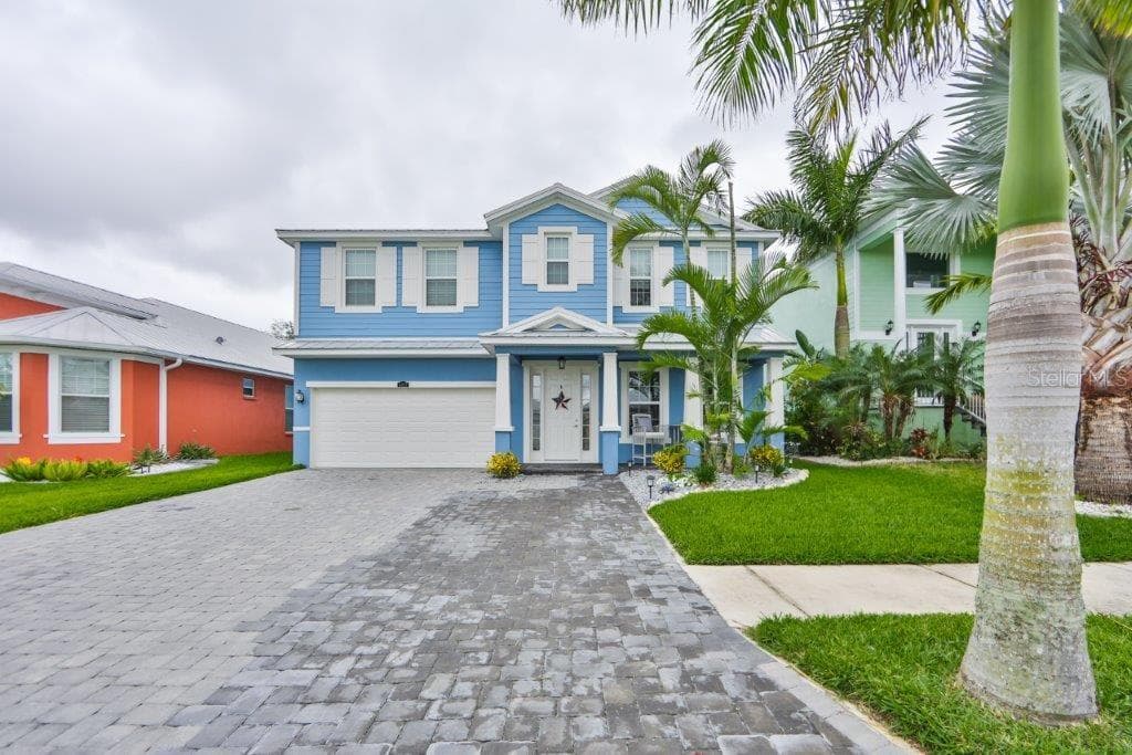 6417 KEY ISLAND AVENUE APOLLO BEACH, FL 33572