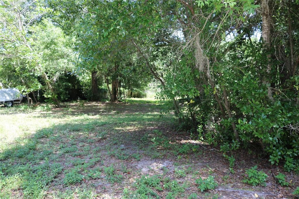 LAKE COMO DRIVE LUTZ, FL 33558