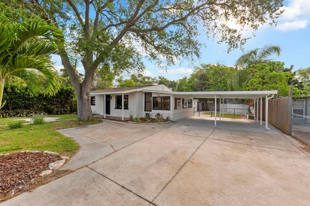 210 4TH STREET NE LARGO, FL 33770