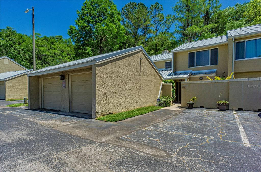 13005 ARBORVIEW PLACE TAMPA, FL 33618