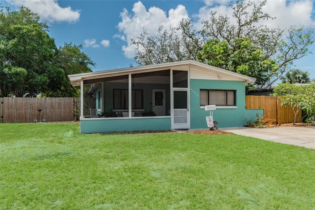 4600 28TH AVENUE N ST PETERSBURG, FL 33713