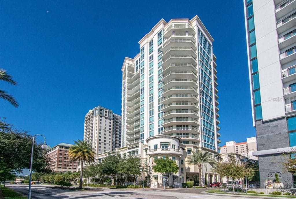 450 KNIGHTS RUN AVENUE UNIT 1204