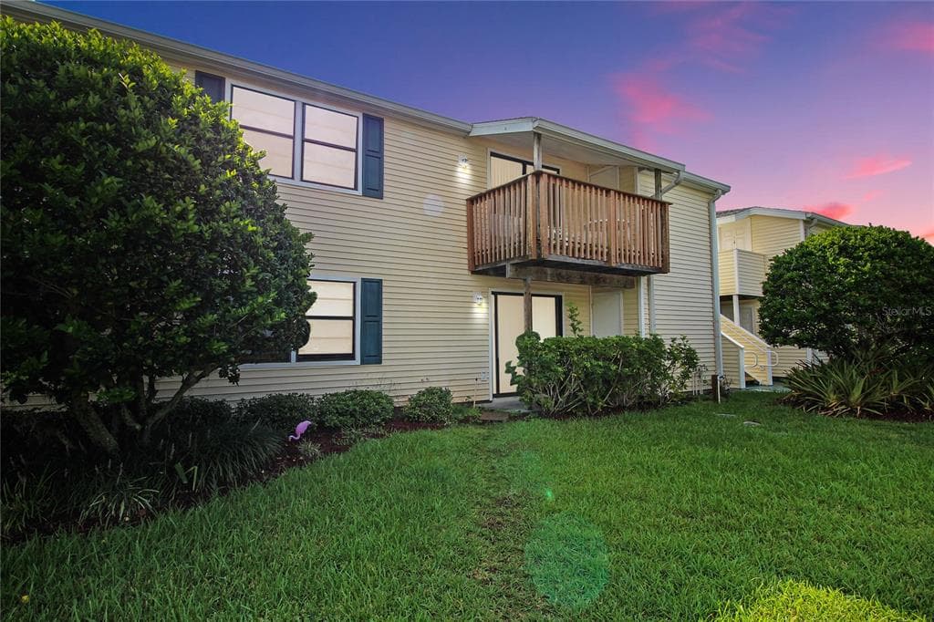 129 CAMPHOR CIRCLE UNIT H OLDSMAR, FL 34677