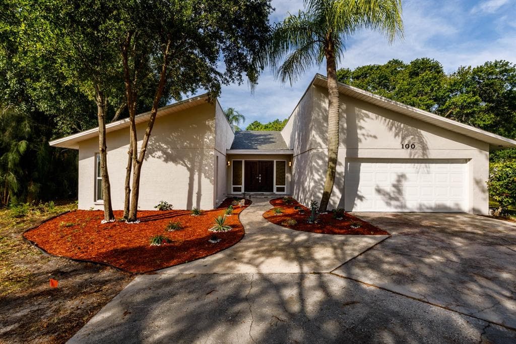 100 83RD AVENUE N ST PETERSBURG, FL 33702