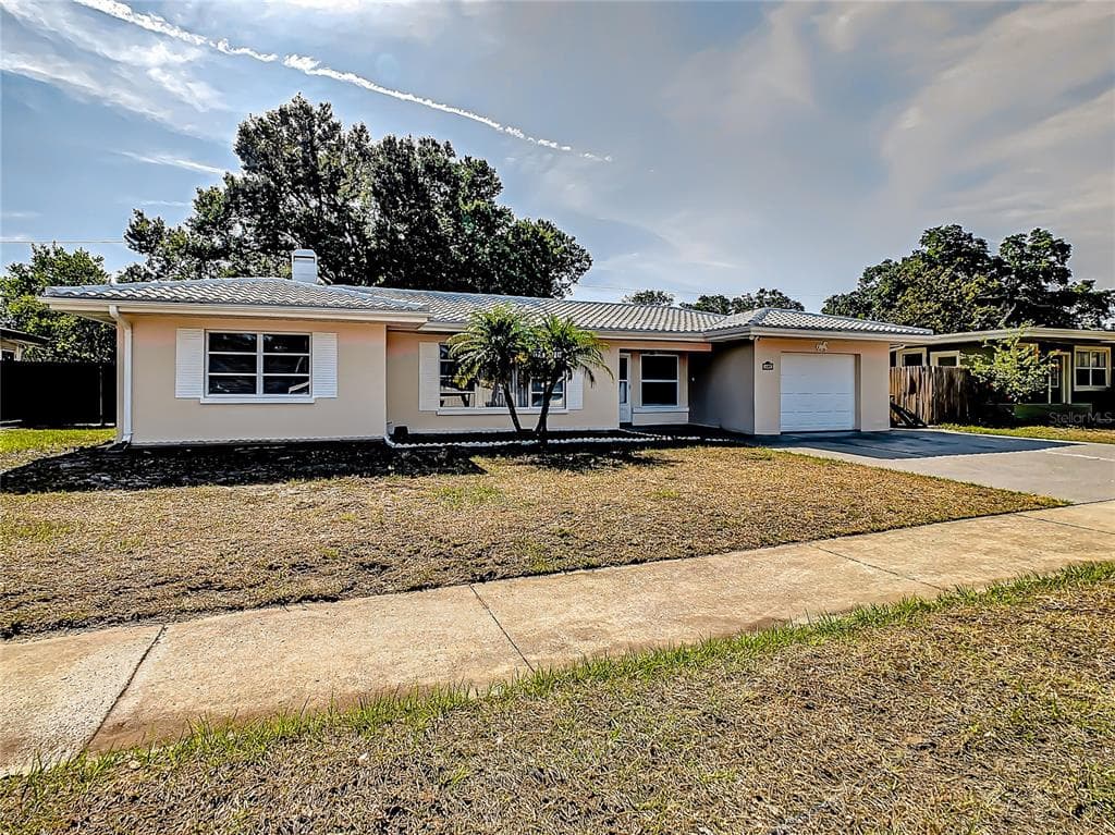 105 S HERCULES AVENUE CLEARWATER, FL 33765