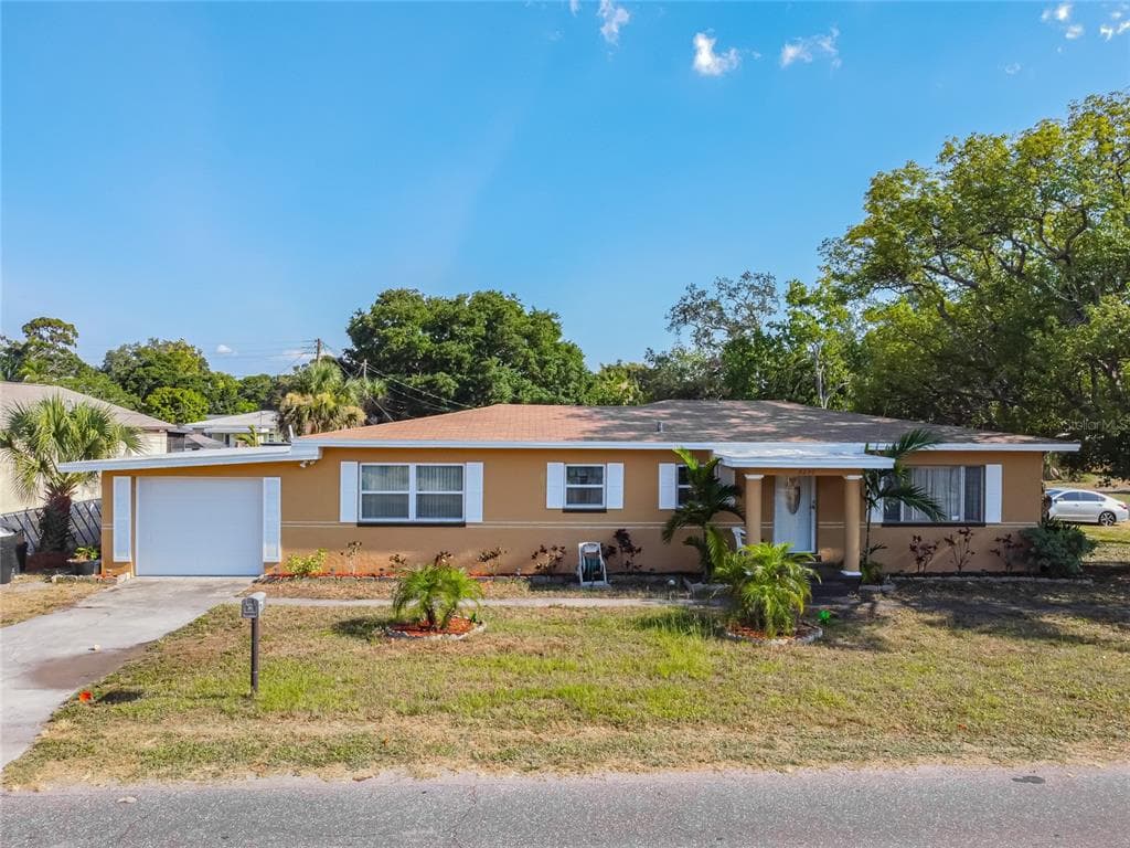 5230 11TH AVENUE S GULFPORT, FL 33707