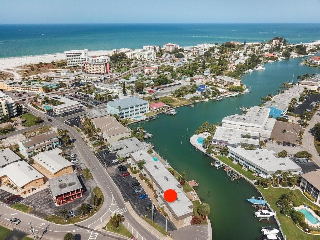 184 117TH AVENUE UNIT 11 TREASURE ISLAND, FL 33706