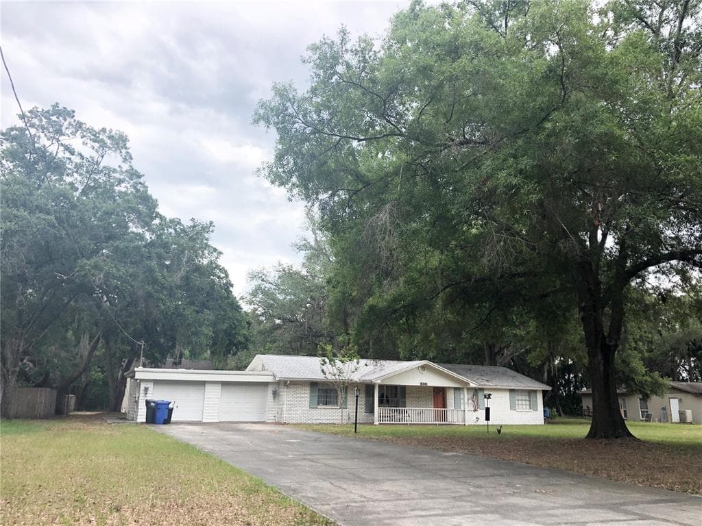 15901 MANNING DRIVE TAMPA, FL 33613
