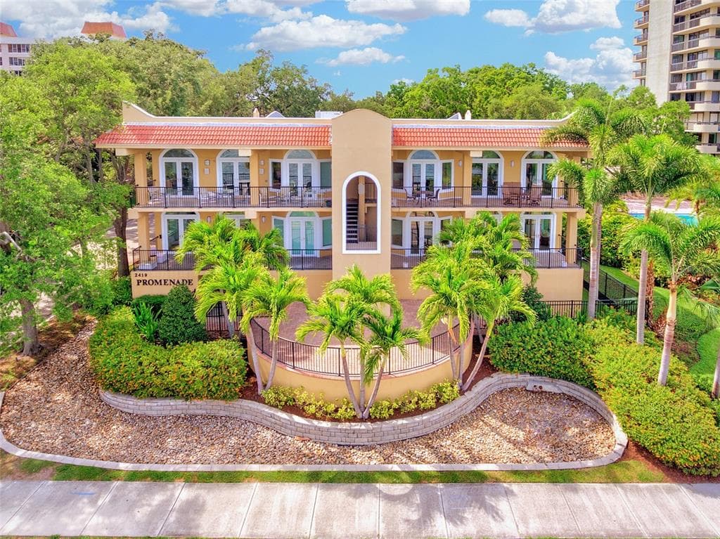 2419 BAYSHORE BOULEVARD UNIT 2S TAMPA, FL 33629