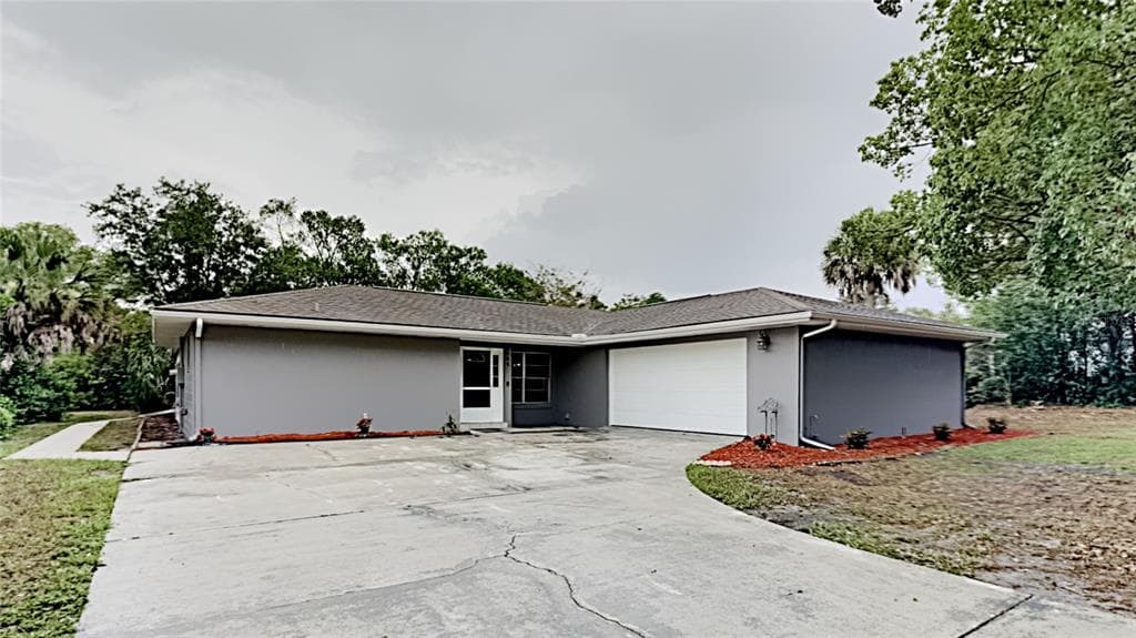 1109 N LAKESHORE BOULEVARD LAKE WALES, FL 33853