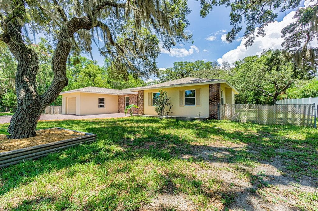 442 TRYON CIRCLE SPRING HILL, FL 34606