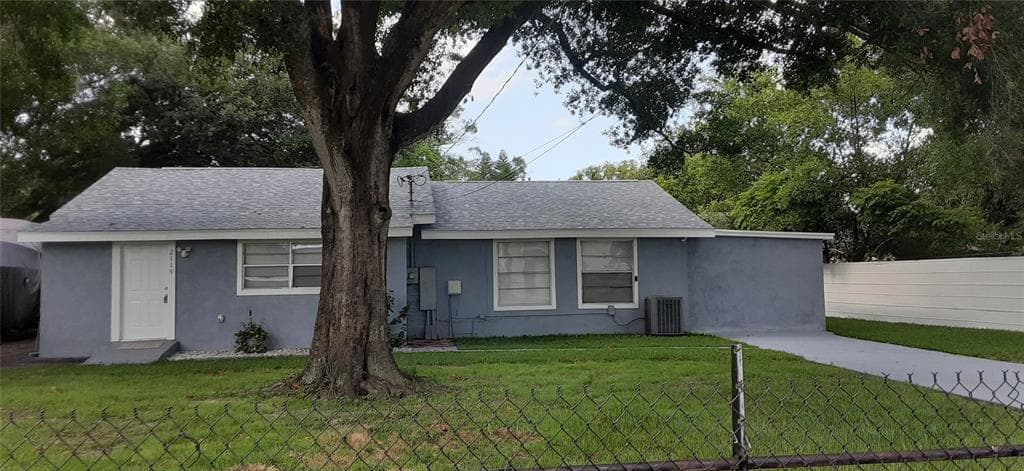2119 W COMANCHE AVENUE TAMPA, FL 33603