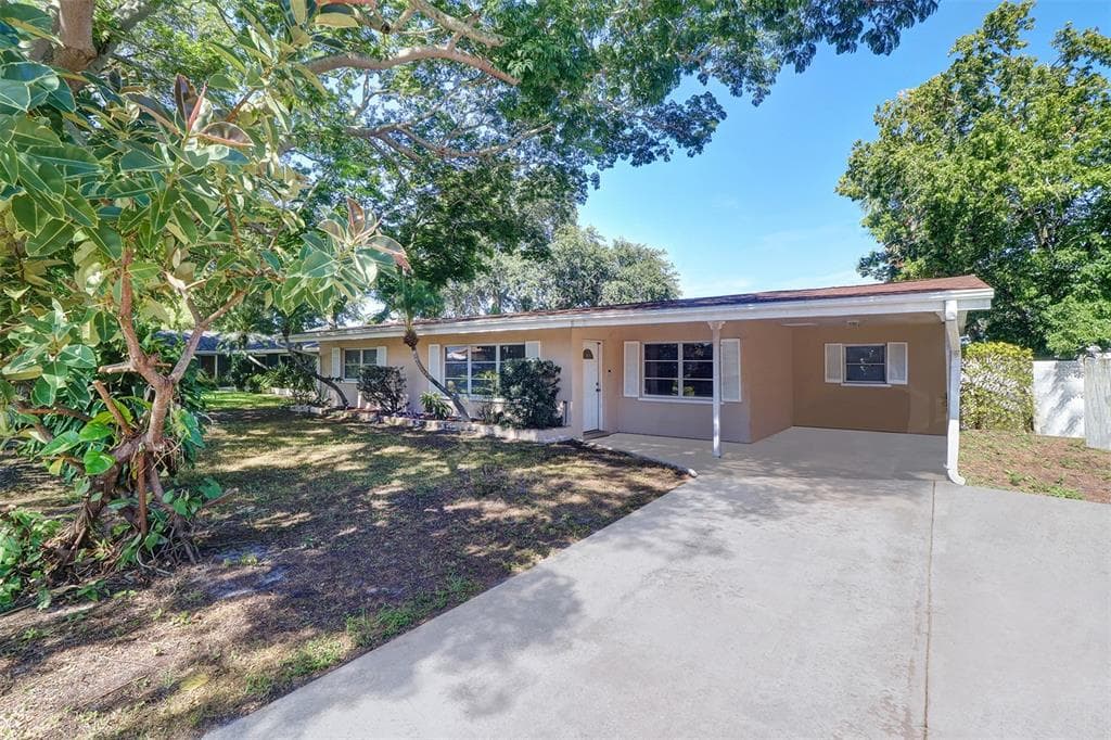 1652 S JEFFERSON AVENUE CLEARWATER, FL 33756